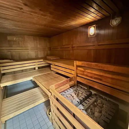Kennys Bergblick Pool Sauna Tennis *