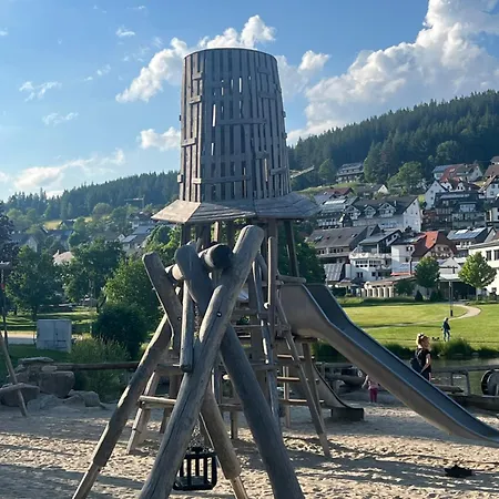 Kennys Bergblick Pool Sauna Tennis * Schonach im Schwarzwald