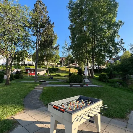Διαμέρισμα Kennys Bergblick Pool Sauna Tennis